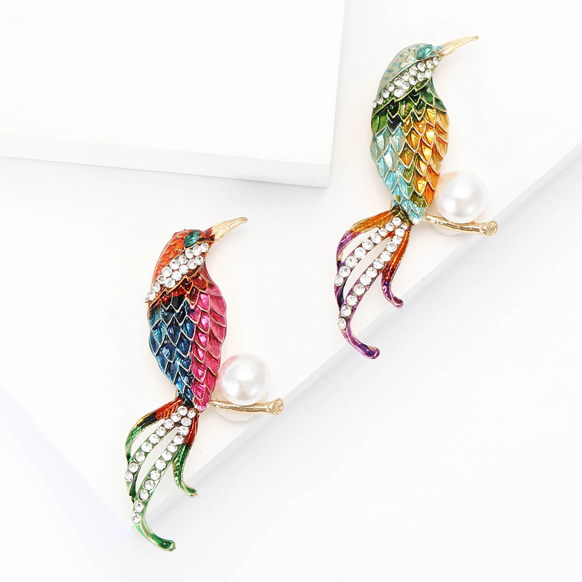 Animal Brooch Classic Rhinestone Bird Brooches for Women Unisex Pearl Banquet Party Backpack Gifts Jewelry Accessories