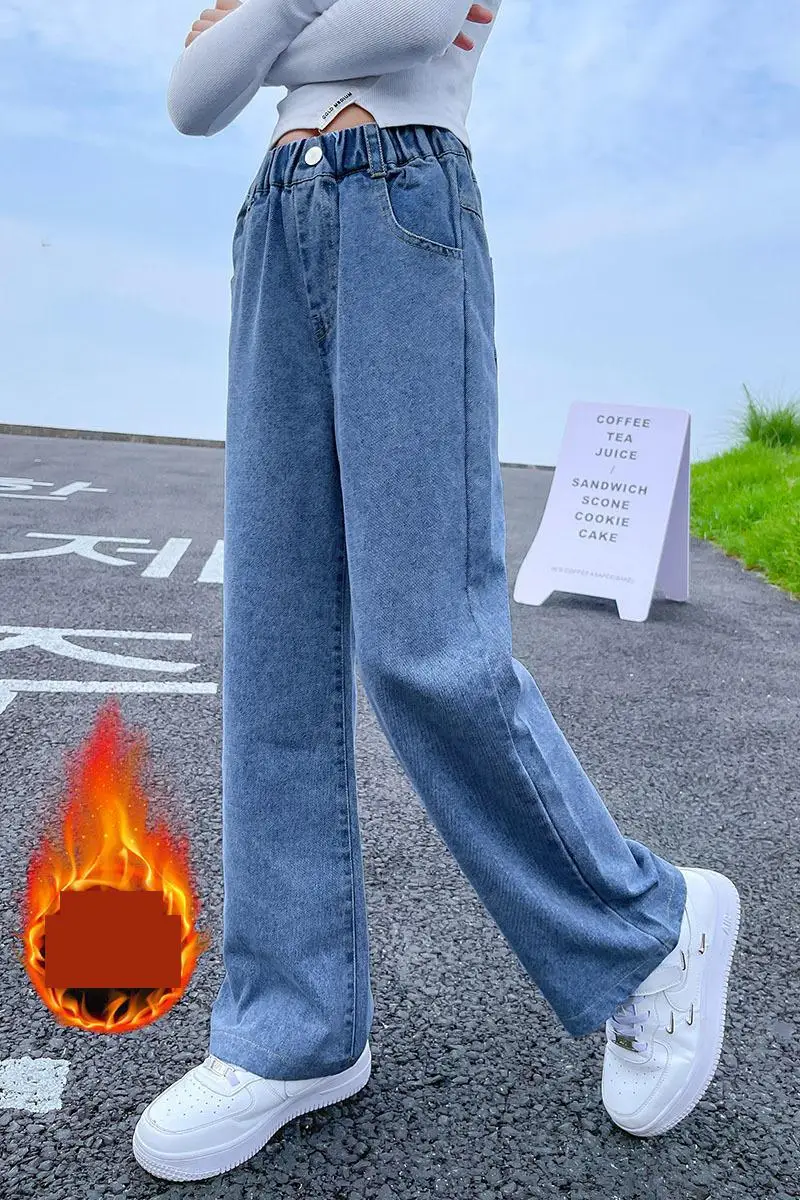 2026 نمط فضفاض غير رسمي للمراهقات جينز سميك للخريف والشتاء مستقيم واسع الساق من قماش الدنيم بنطلون جينز دافئ للأطفال