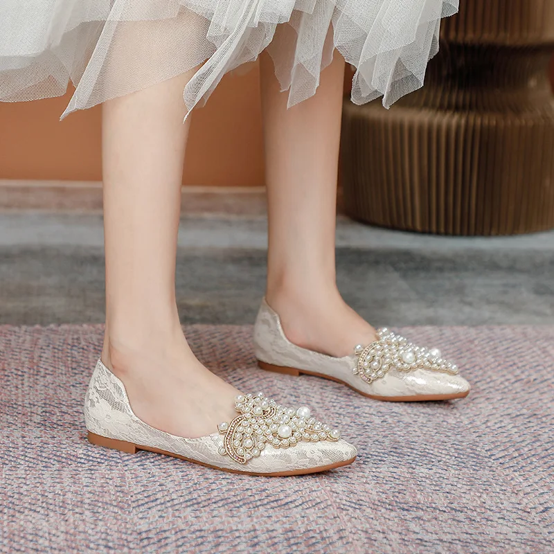 Shoes Women 2023 Designer Beads Wedding  Lace Embroider Flats Woman Ballerina Pointed Toe Pearl Loafers Sneakers Plus Size