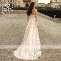Vintage Long Sleeve Wedding Dress Appliqued A-Line Bride Gown Lace Princess SwanSarah N307 customized Vestido De Novia 2