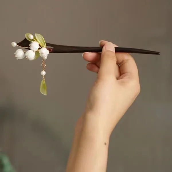 Gut aussehende neue Magnolienholz-Haarnadel im natürlichen Haar-Fascinator Maiglöckchen Vintage Cheongsam-Zubehör mit Fransen – Detail 12