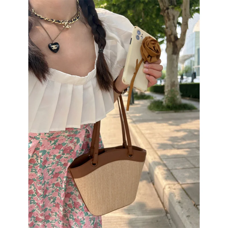 Women Straw Woven Tote Bag Fashion Woven Handbag Large Capacity Handmade Straw Bag Patchwork Vintage for Shopping Commuting
