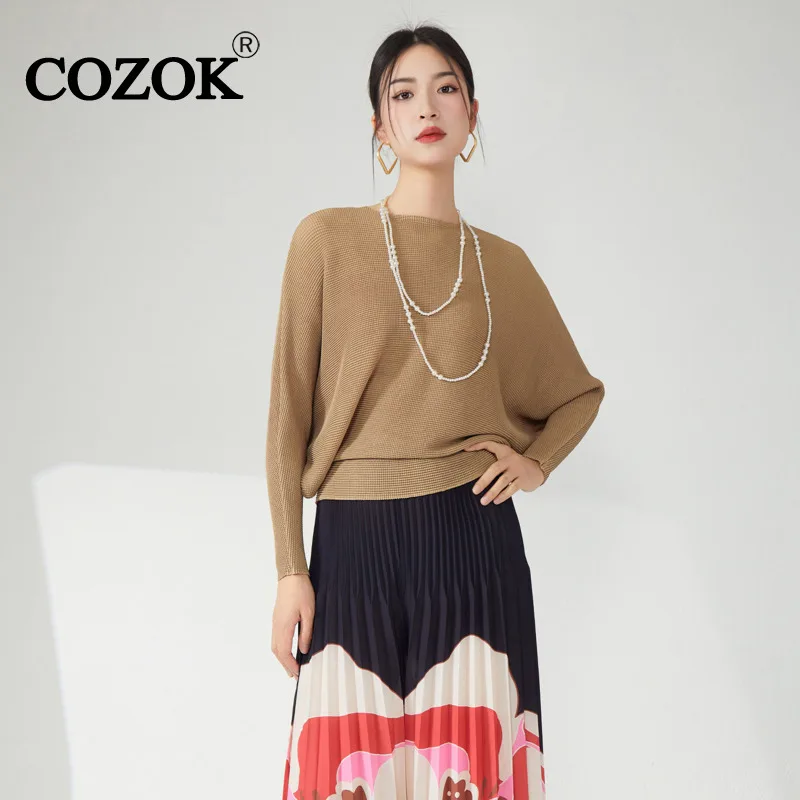 

COZOK 2024 Spring Summer Stylish For Women's Pleated Long Sleeved Top Round Neck Loose Bat Sleeves Simple Solid T-shirt WT903