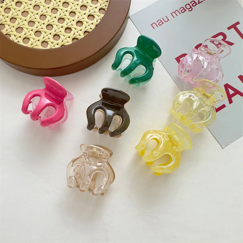 4CM Woman Candy Color Princess Head Design Plastic Hair Claws Barrettes Hair Trendy Side Bang Clip Girls Sweet Ponytail Holder apeur 1pcs plastic storage jewelry box compartment container for beads earrings box jewelry seashell bear design box case
