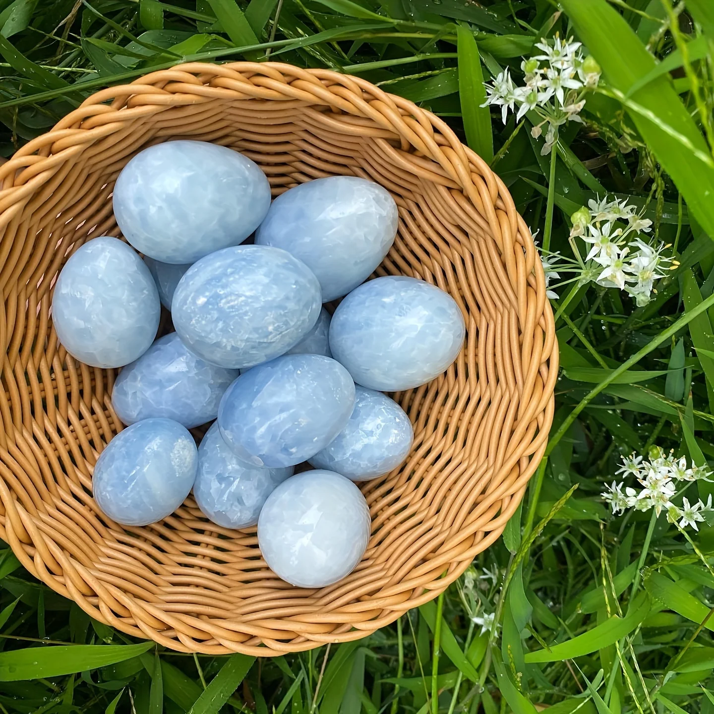 Natural Blue Celestite Crystal Egg, Blue Celestite Eggs Palm Quartz, Home Decoration