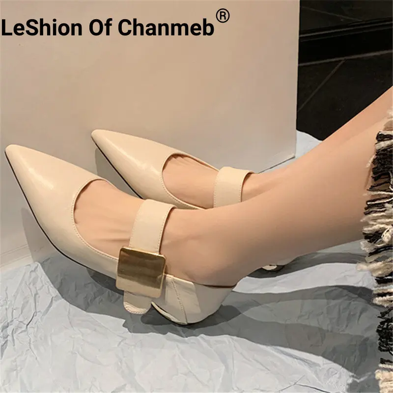 

LeShion Of Chanmeb Women Real Genuine Leather Flats Gold Metal Decoration Pointy Toe Mary Janes Shoes Ladies Spring New Footwear