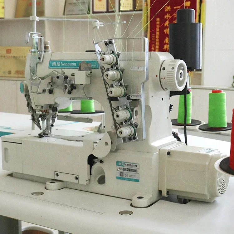 China High Speed Industrial Overlock Sewing Machine For Handkerchief