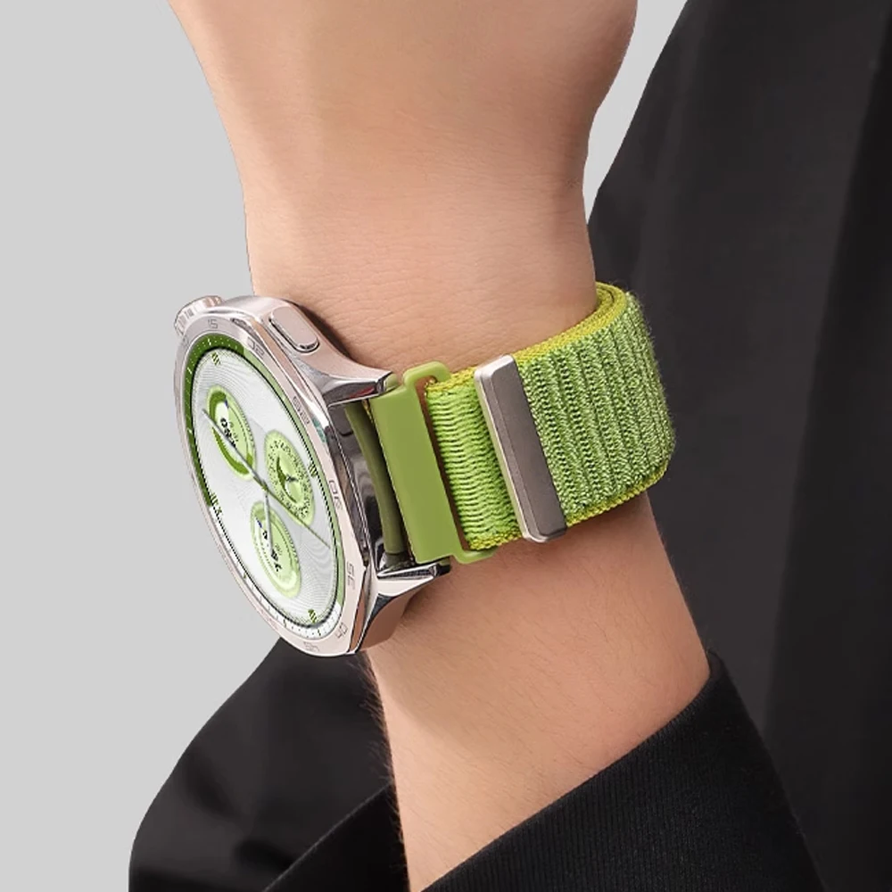Versatile Wave Nylon Strap - Breathable and Durable Sport Bracelet, Available in Multiple Sizes