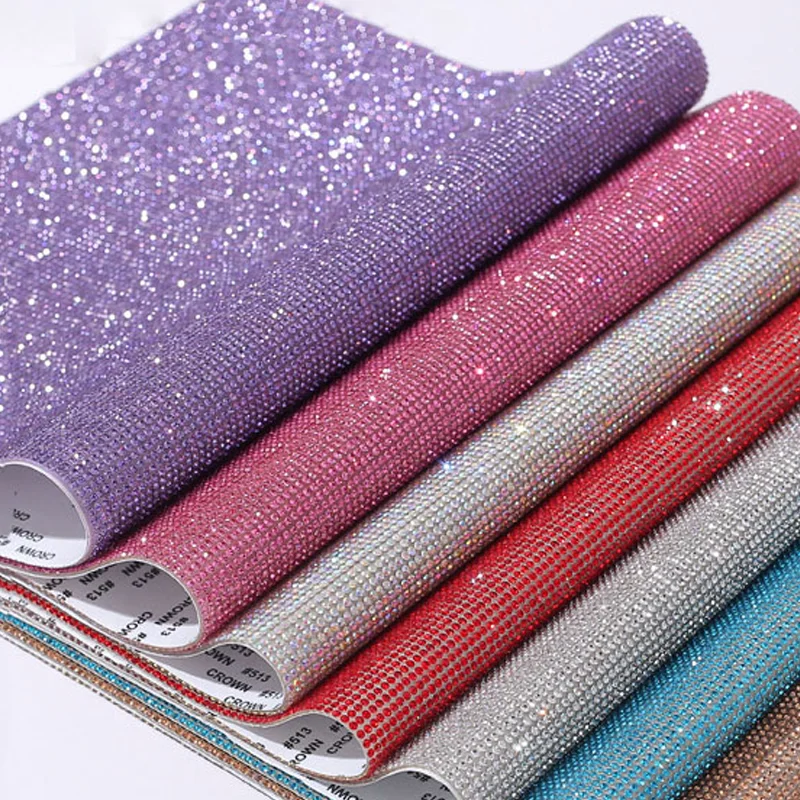 Self-Adhesive Rhinestone เครื่องประดับเครื่องประดับ DIY เงางามเพชรริบบิ้นคริสตัลสติกเกอร์เทปตกแต่งภายในรถ 1
