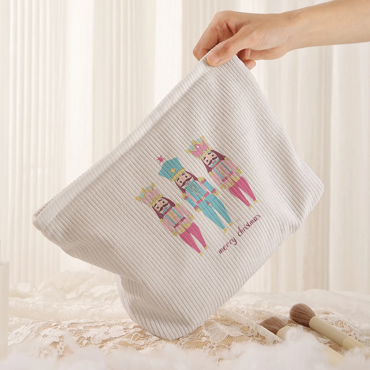 1 Christmas themed corduroy makeup bag, lightweight zipper makeup storage box, multifunctional bag with lining
