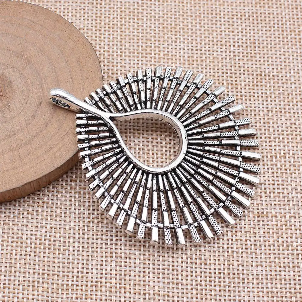 

Accessories Radiant Charms With Geometric Design Jewelry Making 67x56mm 1pcs