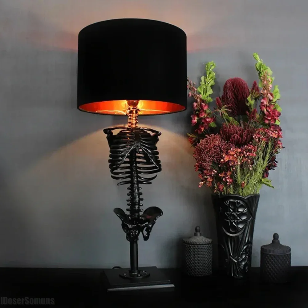 Skull Table Lamp 2024 Horror Atmosphere Skeleton 3D Statue Room Decor Party Supplies Night Light Halloween Decoration Ornament