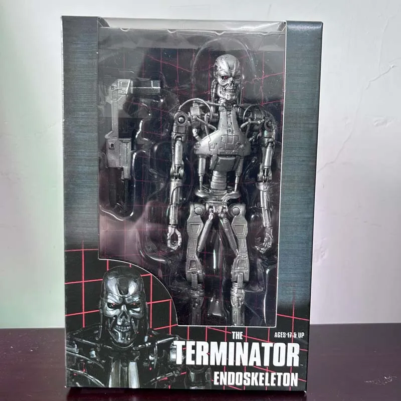 Figurine NECA Guardian T-800 - Terminator Genisys - 2016 - Neuve