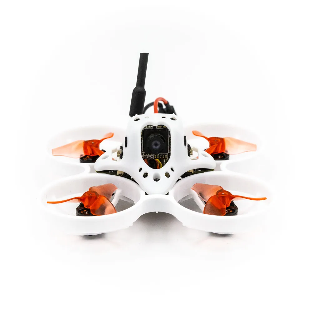 Détail du connecteur et de l'antenne ELRS sur le mini drone de course Tinyhawk Nanoscout