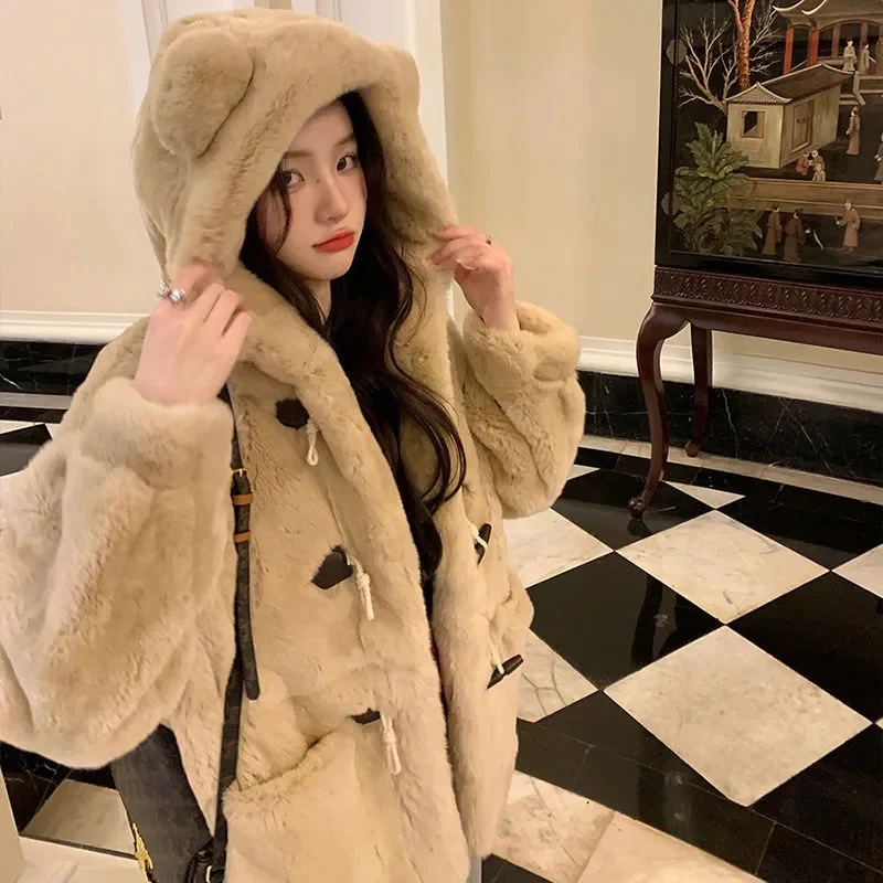 Autumn/Winter 2023 New Style Otter Rabbit Hair Cute Coat Female Cow Horn Button Fur Coat Cat's Ears Steamed Cat-ear Shaped Bread