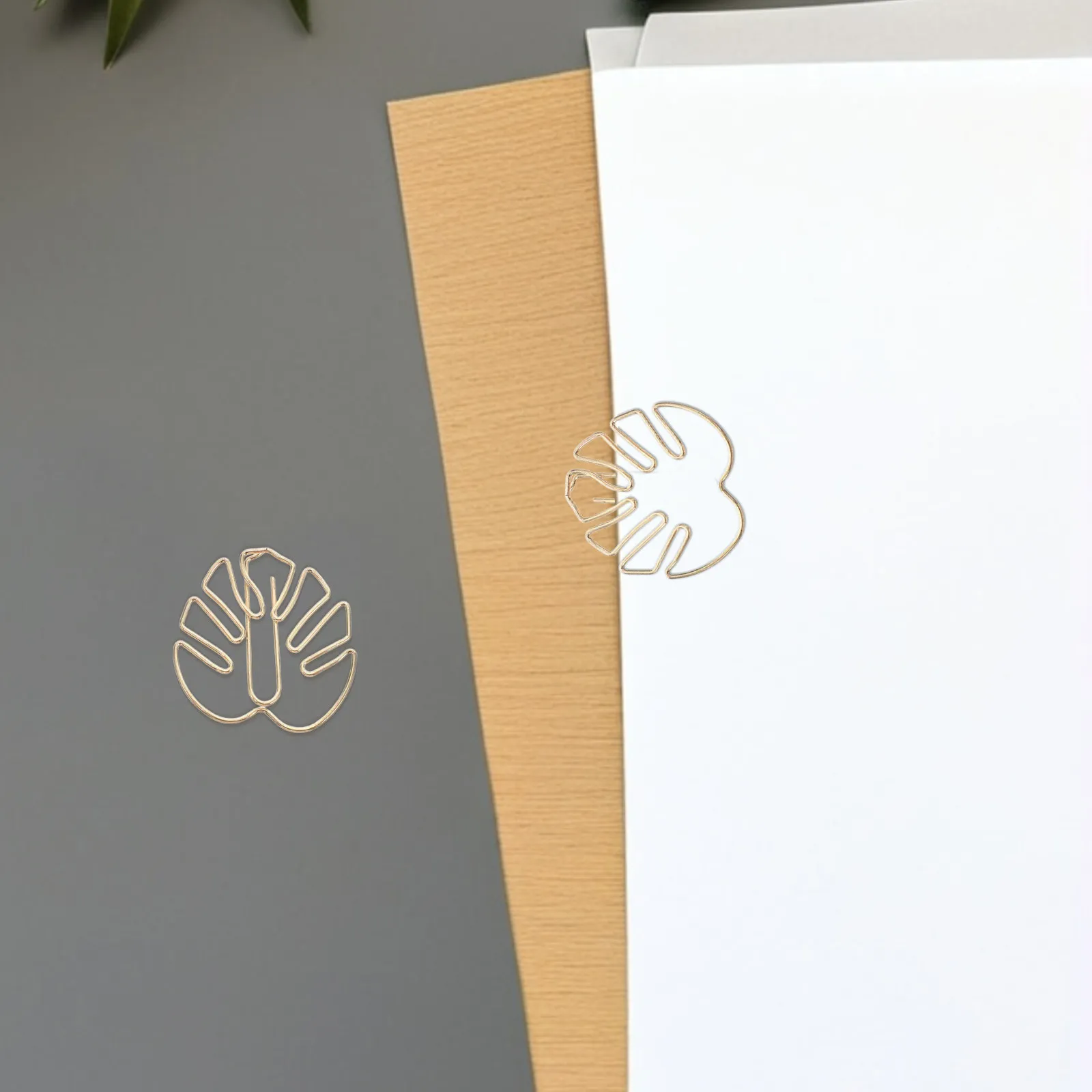 50Pcs 미니 몬스테라 잎 종이 클립 플래너 페이지용 골드 메탈 빈티지 문구 클립 스크랩북킹 노트 교사 교실용