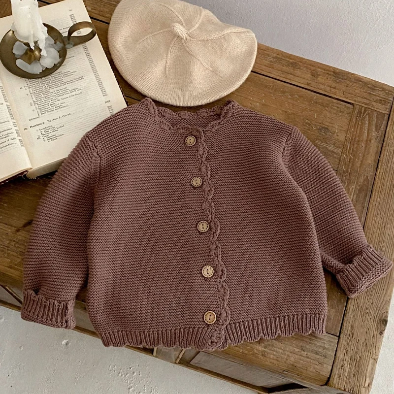 Spring new baby clothing, 0-3 year old boys and girls children's round neck handmade hooked edge clean color knitted sweater 3