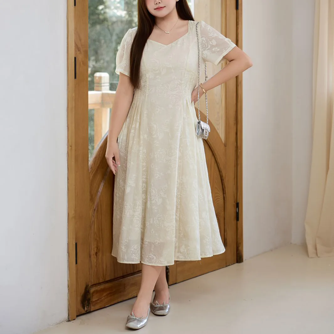 Square Collar Pleated Waist Embossed Chiffon Dress Plus Size Women Summer Premium French Commuter Puff Sleeve A-Line Dresses
