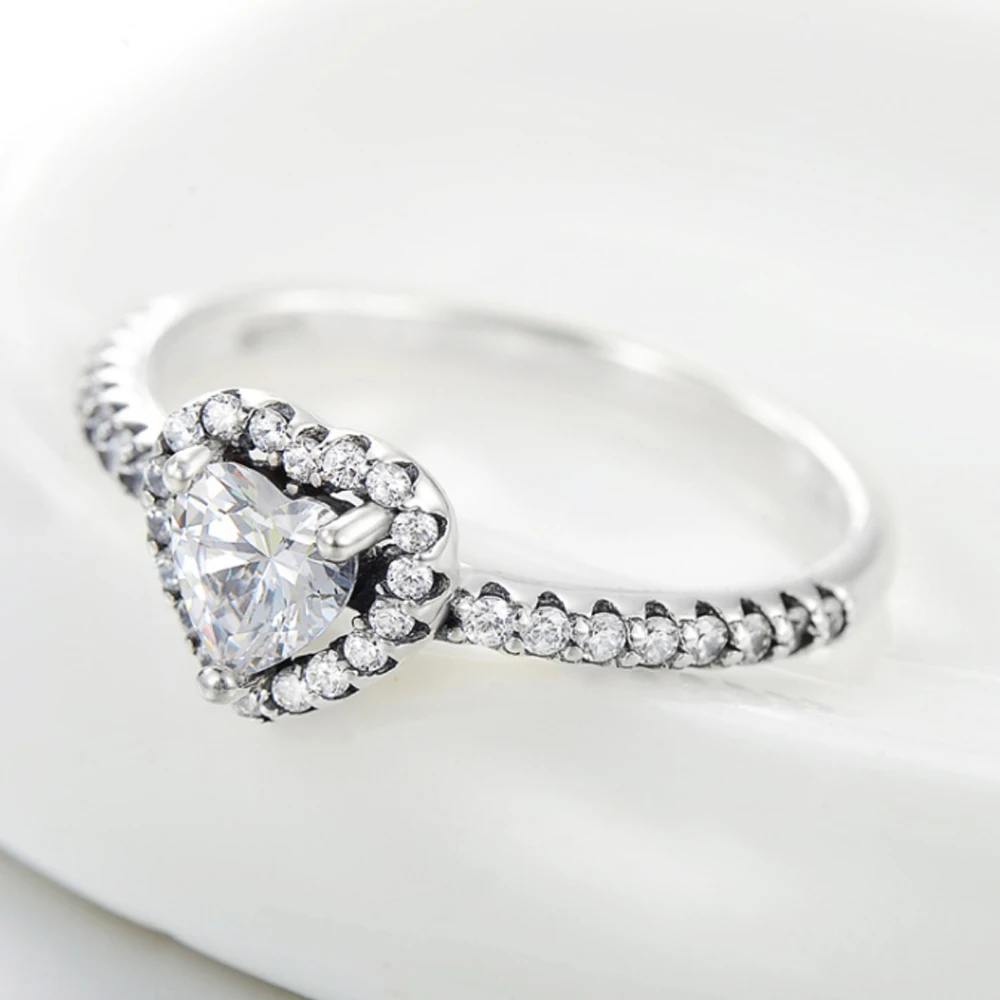 Sparkling Elevated Heart Ring