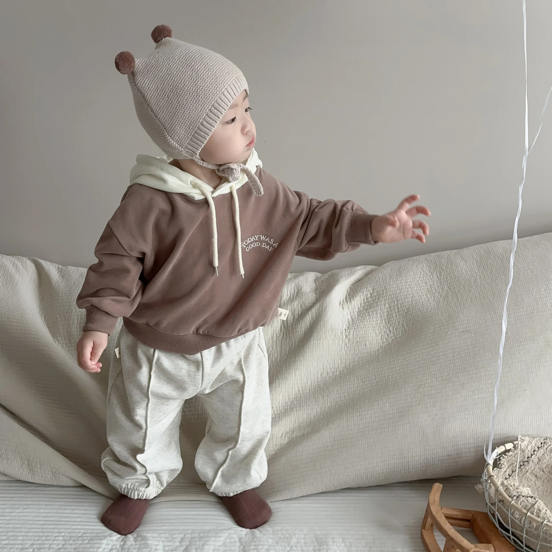 

2023 Autumn New Baby Long Sleeve Clothes Set Boy Girl Hooded Letter Sweatshirt + Pants 2pcs Suit Infant Toddler Casual Outfits