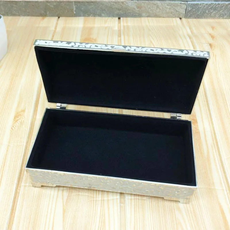 Vintage Metal Jewelry Box Trinket Storage Box Treasure Chest Case Ring Organizer Keepsake Box Wedding Birthday Gift for Girls