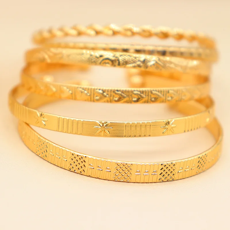 Bohemian Vintage Metal Peach Heart Geometric Carved Flower Open Bracelets Set for Women metal bracelet 7 Pcs/Set