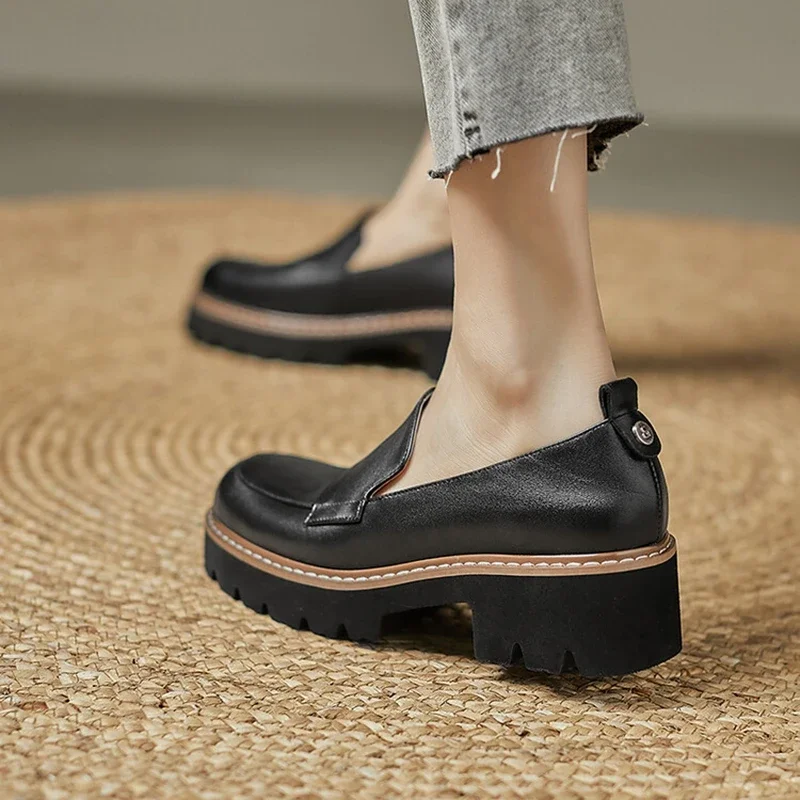 حذاء جلد طبيعي للنساء ، حذاء بدون كعب بمقدمة مستديرة ، كعب مكتنز ، مضخات منصة ، خريف ، ربيع ، جديد