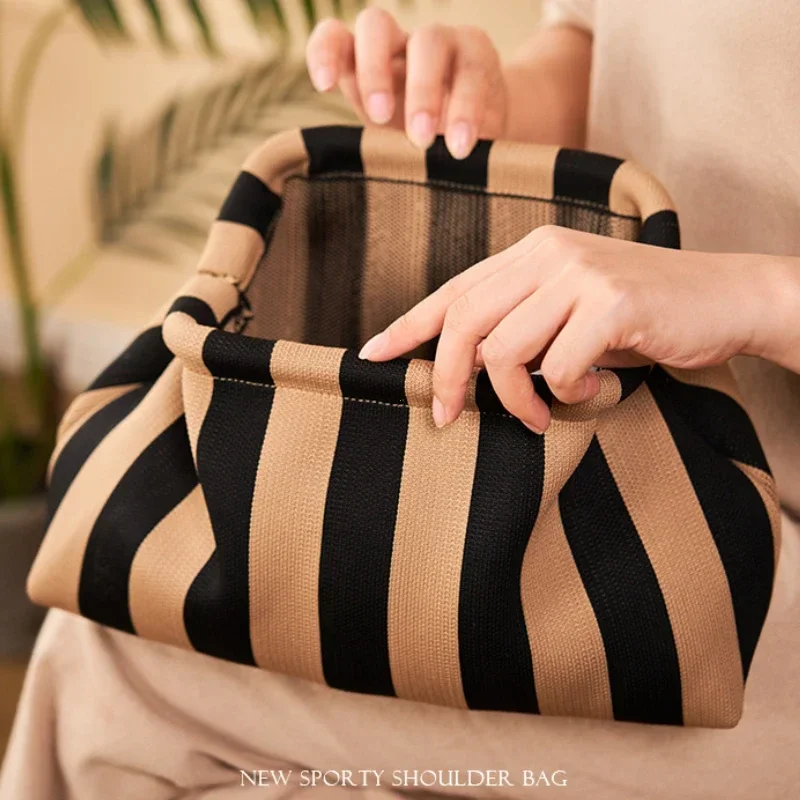 Summer Beach Clutch Bag for Women Woven Crochet Handbags Purses Knitting Dumpling Clutch Ruched Cute Cloud Casual Colorblock Bag