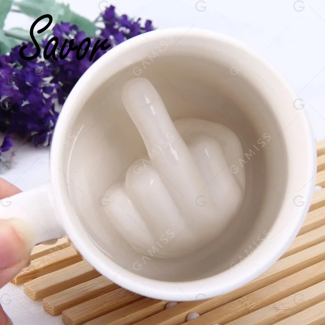 Forró Érkezés Kreatív Dizájn Fehér Középső Ujj Stílusú Újdonság Kávé Tej Csésze Vicces Kerámia Bögre Elég Kapacitású Vízpohár