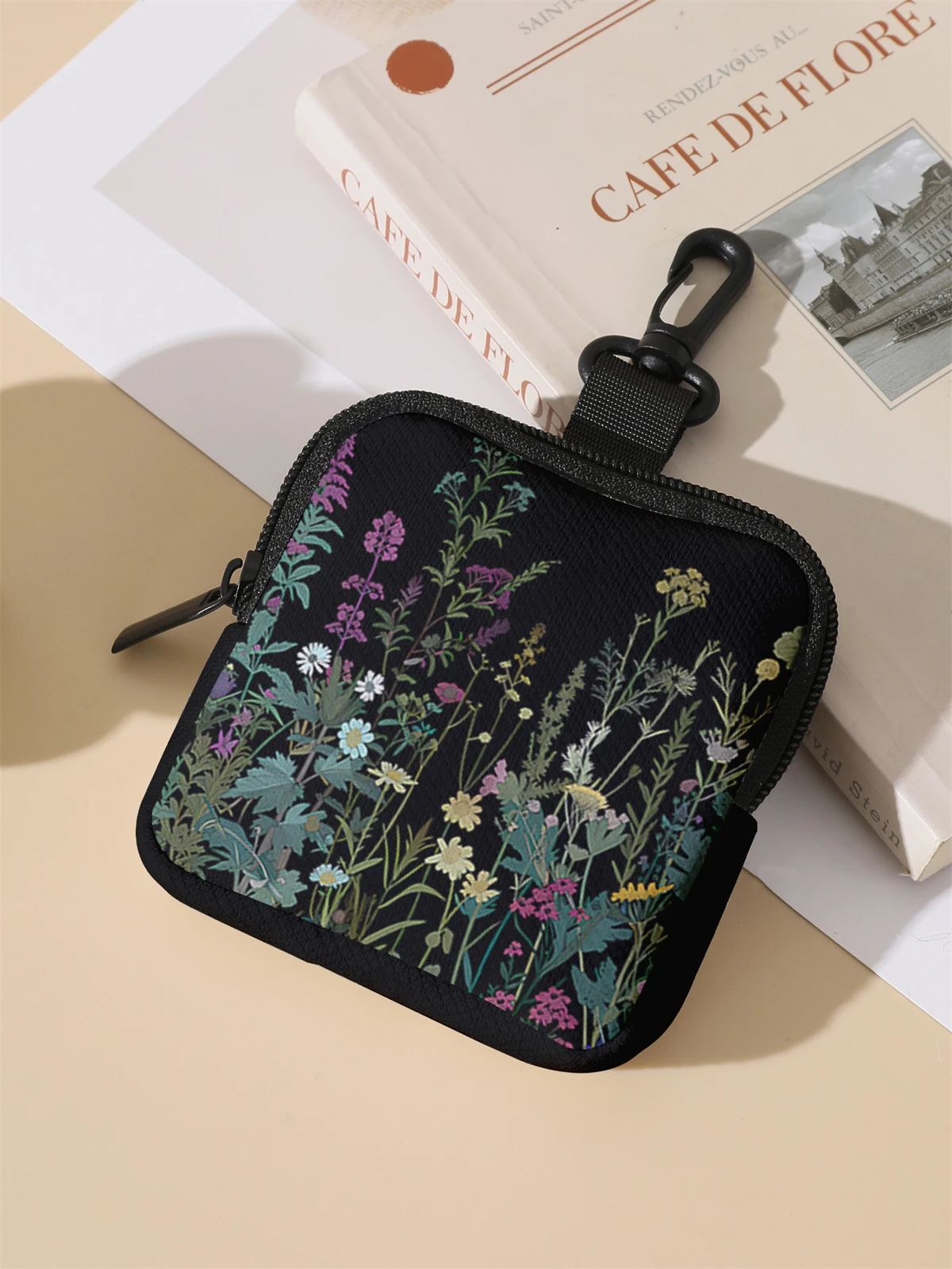 A flower patterned large capacity coin wallet, digital printed coin wallet, and storage bag are ideal choices for gifs