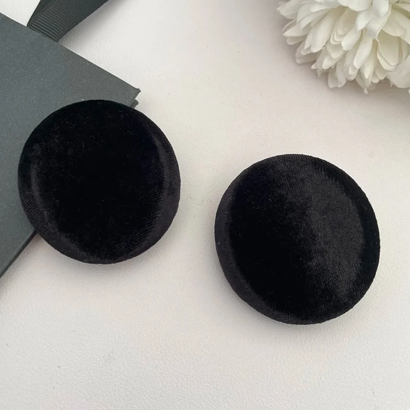 

2024 Famous Designer Brand Velvet Black Circular Large Ear Clip Luxury Earring Women Fashion Jewelry Runway Trend Accessories