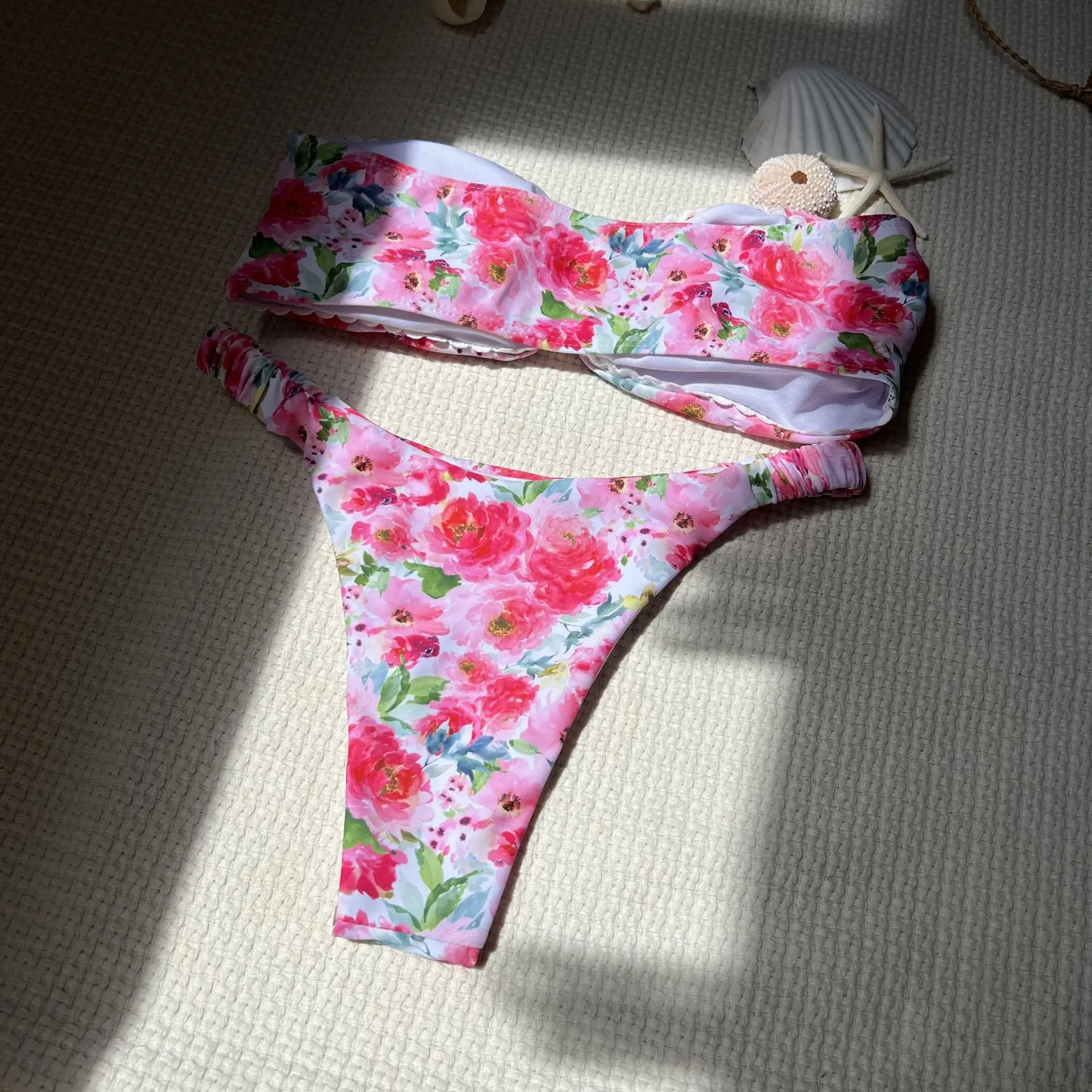 Sexy Metal V Neck Bikini 2024 Women Pink Floral Print Bandaeu Push Up Pleate Thong Swimsuit Beach Bathing Suit Micro Swimwear