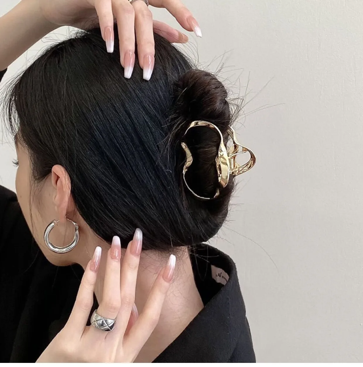 VANIKA Frau flüssige unregelmäßige Haarnadeln Punk-Stil Metall Haarklammern Pferdeschwanz Klaue Clip minimalistischen Stil Haarspange FÜR MÄDCHEN Tiara – Detail 1