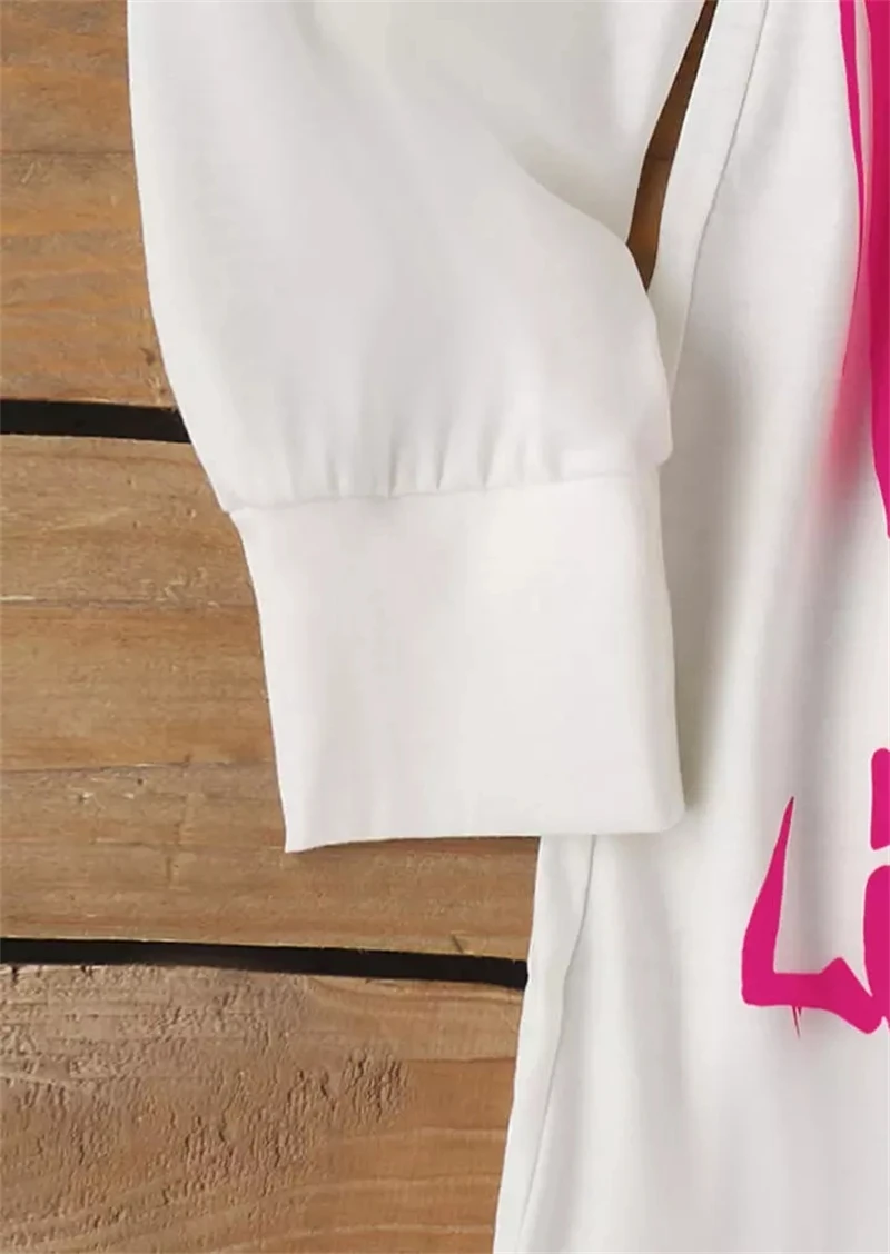 Рисунок 2 - Платье-свитшот с воротником-лодочкой