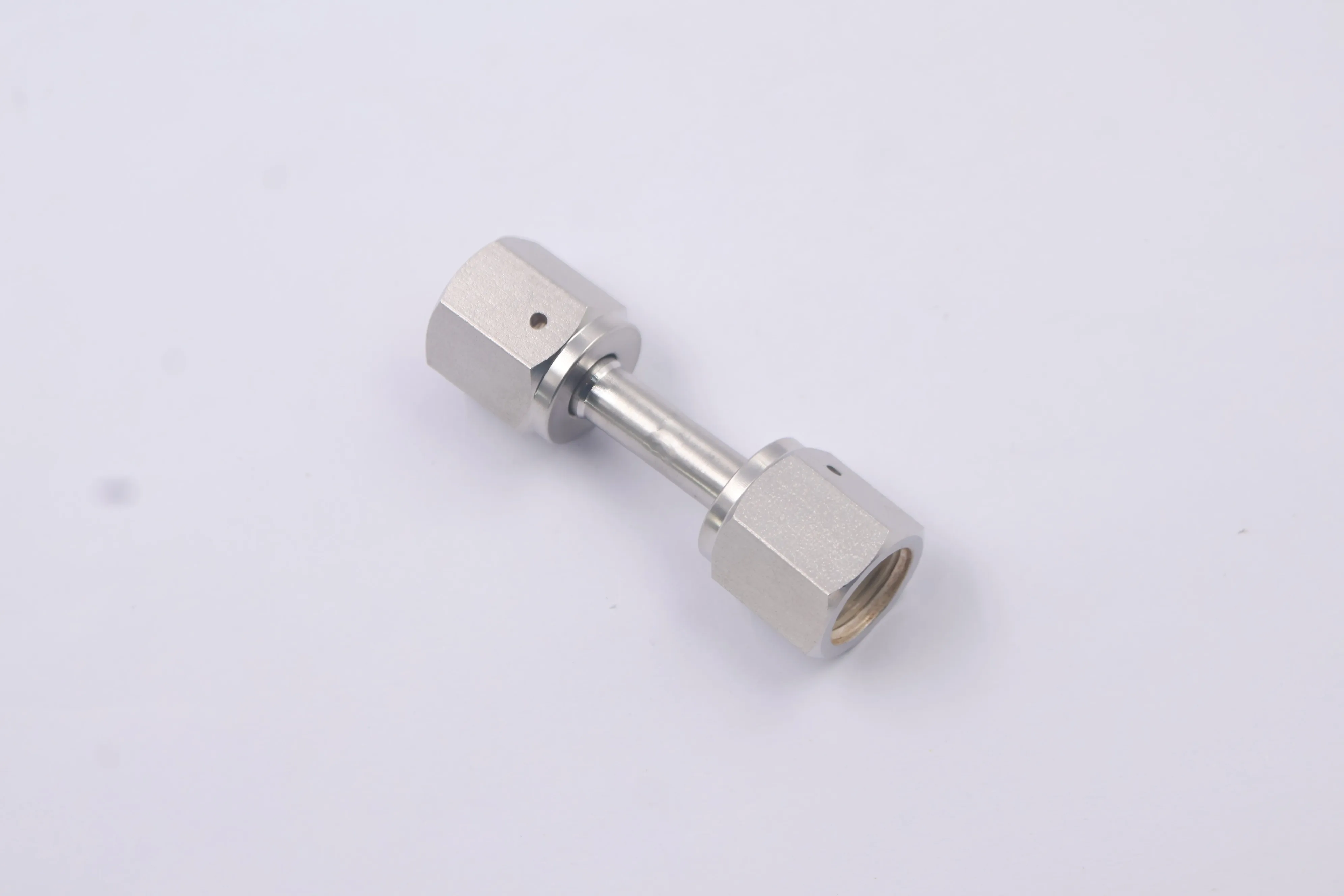 SS-4-WVCR-6-DF, 316 Stainless Steel Welded VCR Face Seal Fitting, 1/4 in. Rotating Female Union, Can Combination with Swagelok