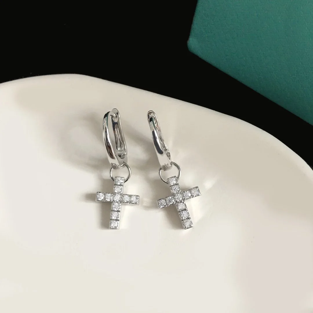 2022 Hot Trend Brand Five Color Cross Color Diamond Earrings Ear Studs Everyday Wear Versatile Jewelry Atmosphere 