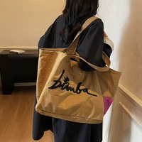 Sac à main populaire de couleur unie, à la mode et simple, grande capacité, lettre décontractée personnalisée et multifonctionnelle brodée 6