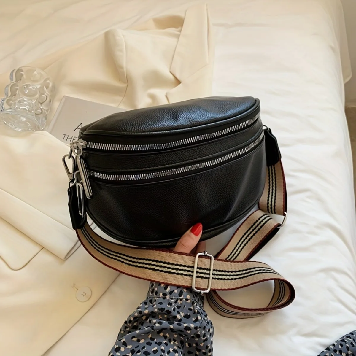 Fashion Wide Shoulder Strap Bag Fancy Pack Multi Zipper Layer Chest Bags All-Match Sports Crossbody Unisex Casual Bag Purse