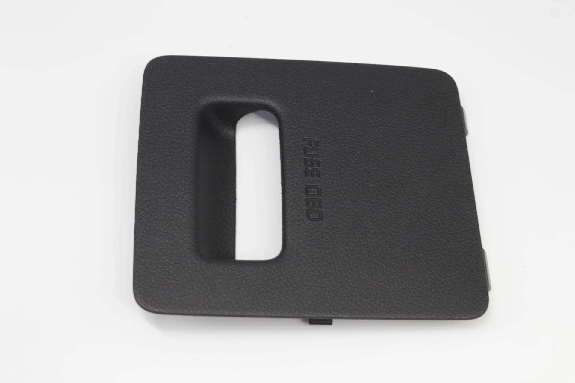 Kia Sportage Interior Fuse Box Cover 84756D9000WK 84756-D9000WK radiator condenser tank cap For 2016-