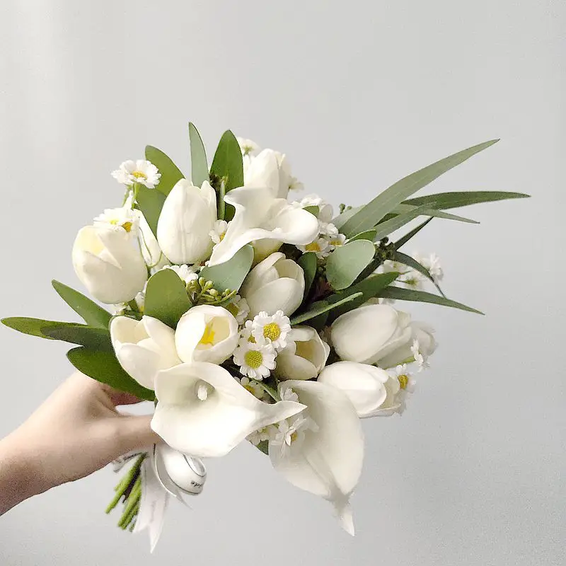 Simulated Wedding Bouquet Hand Holding Flower Bundle Korean Bride Wedding Silk Flower Artificial Flower complementos de boda