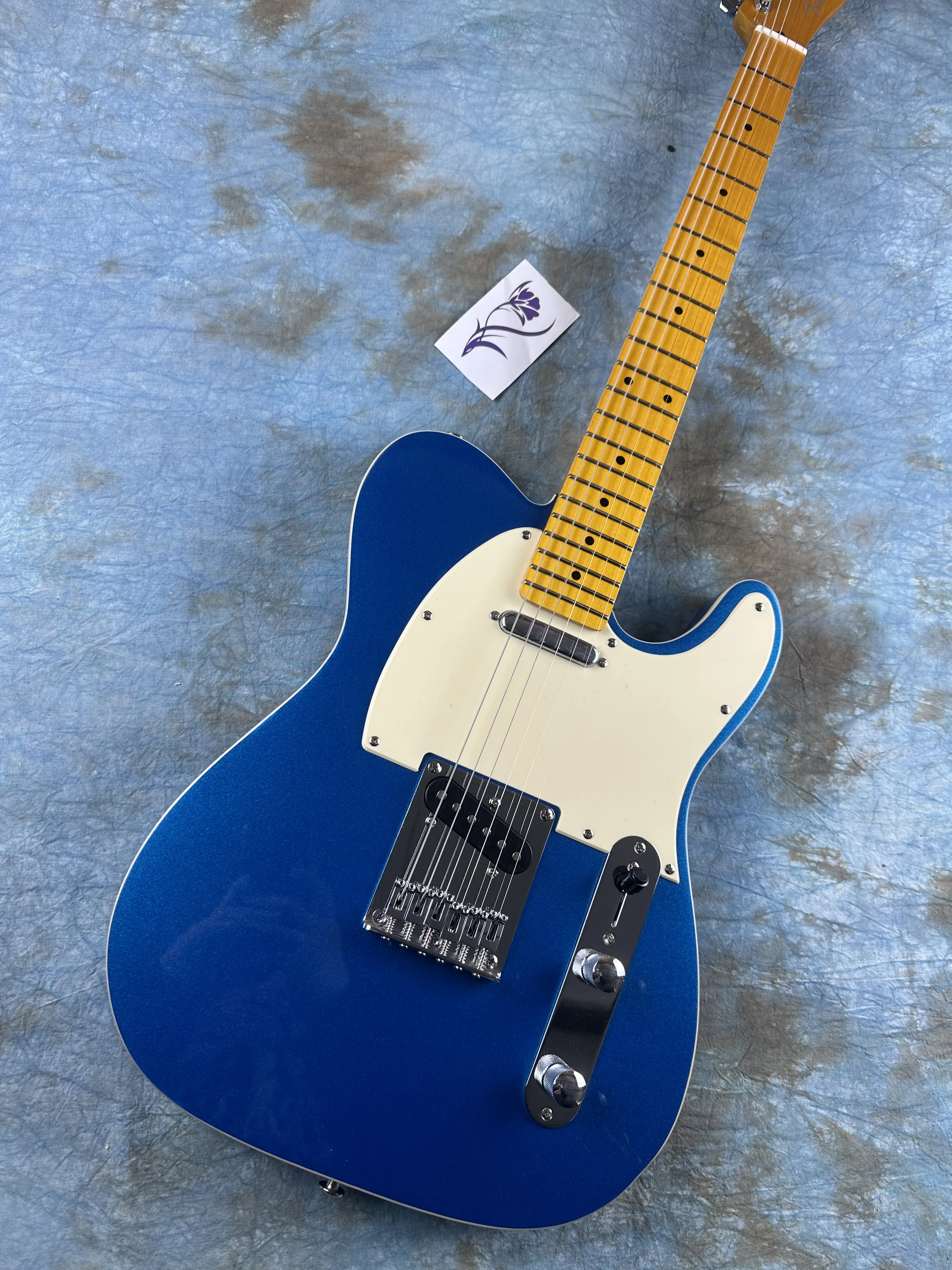 Telecast Electric Guitar Imported alder wood body shining blue and silver all over sandwich lightning package electric guitar electric guitar kit