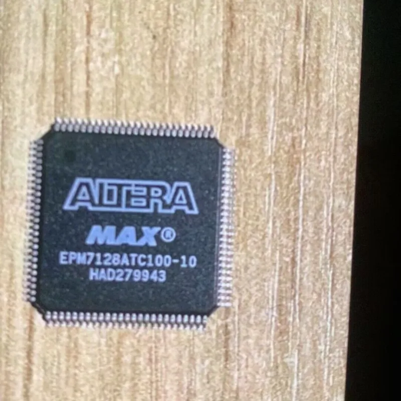 

EPM7128ATC100-10 QFP-100 Field programmable gate array IC Integrated chip Original New