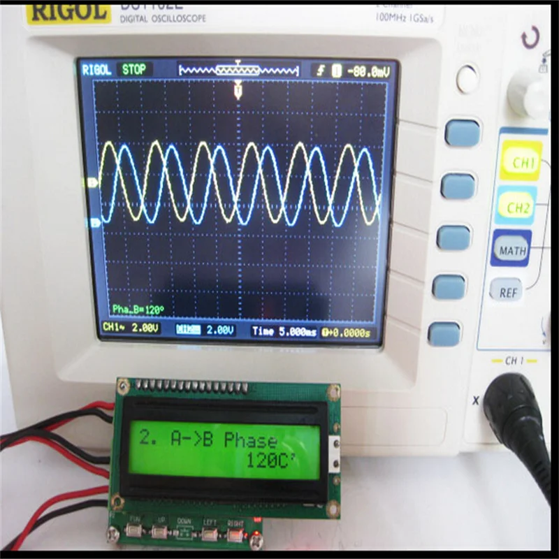 Three-phase sinusoidal signal generator phase adjustable from 0 to 360 degrees 1.00 ~ 200khz frequency meter