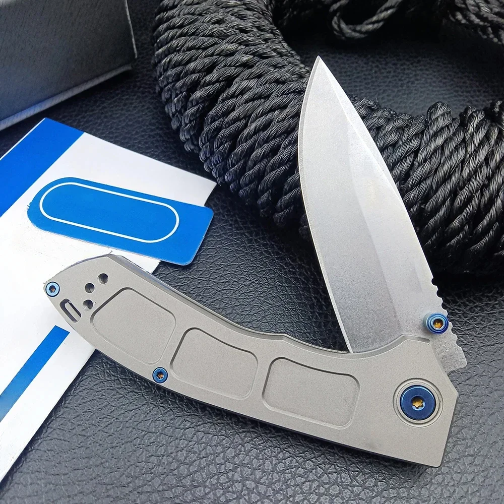 BM 748 Pocket Folding Knife 3