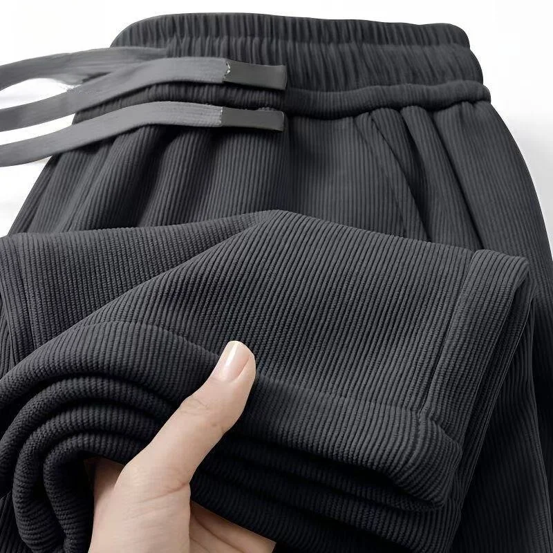 [thin section] dark gray