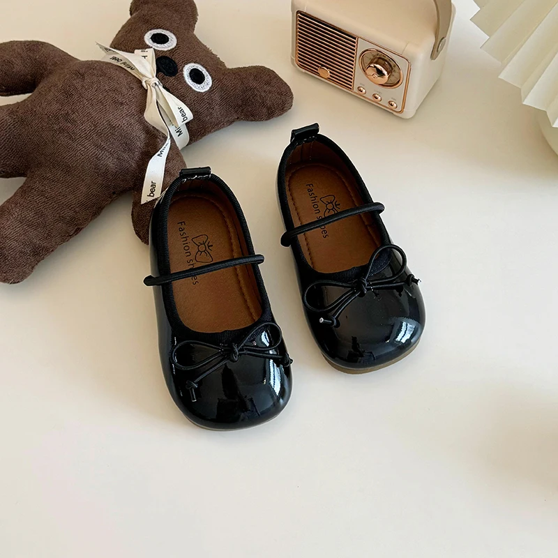 Girls Leather Shoes with Bow Anti Slip Soft Sole Round Toe PU Spring and Autumn Outdoor Casual Leather Shoessandalias De Mujer