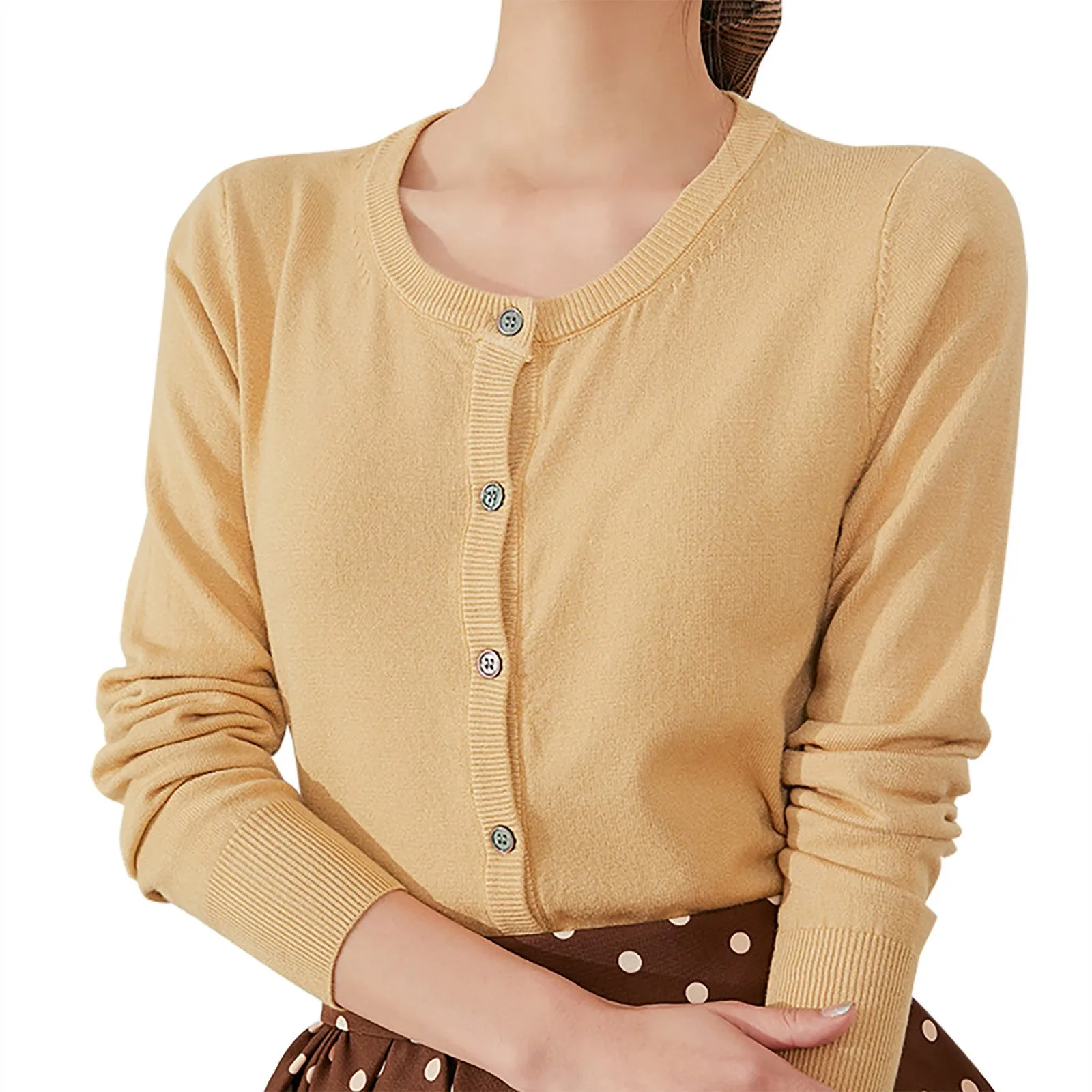 

Женский вязаный кардиган с длинным рукавом и круглым вырезом