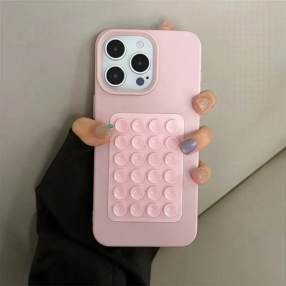 3D Litchi Pattern Shockproof Phone Case with Suction Cup Stand