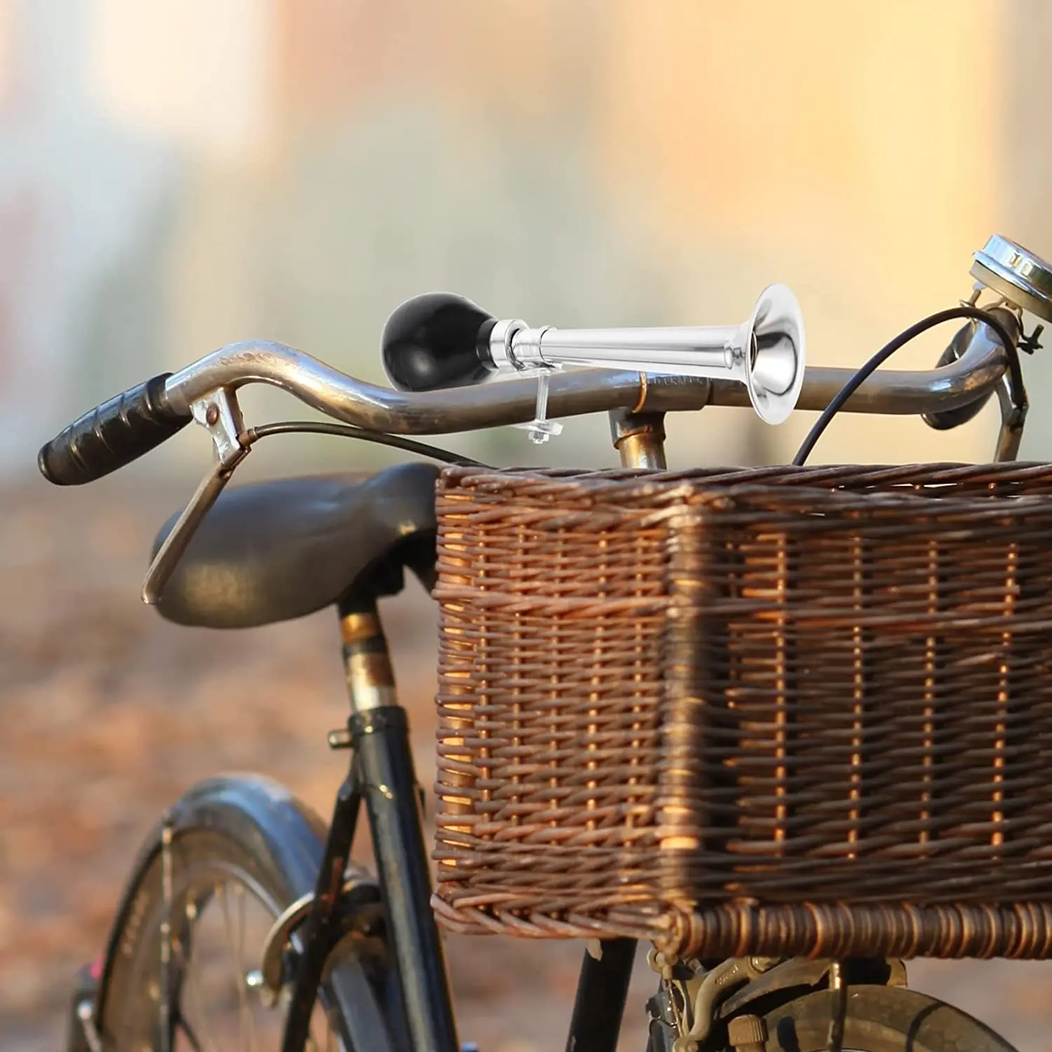 Description Picture 3 of itemBicycle Bike Cycling Retro Metal Air Horn Hooter Bell Bugle Trumpet Honking Bulb Wholesale Dropshipping