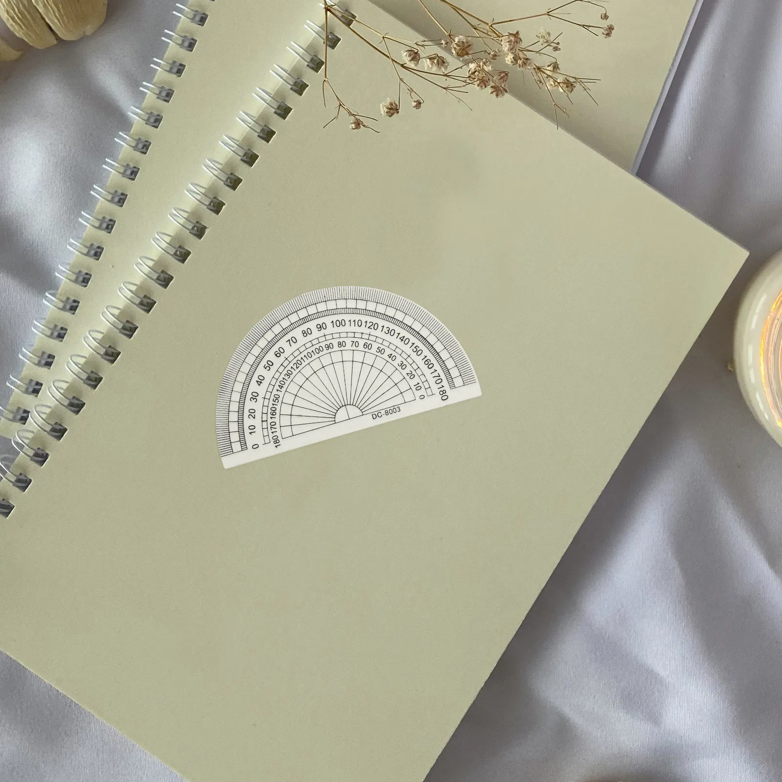 10Pcs 플라스틱 각도기 반원형 투명 두꺼운 각도기 180도 수학 기하학 그리기 학생 사무용품